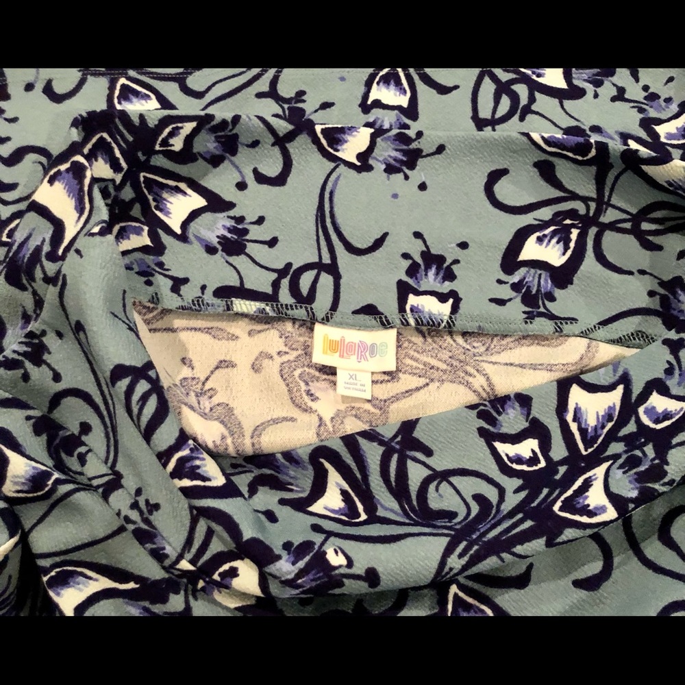 LulaRoe Cassie